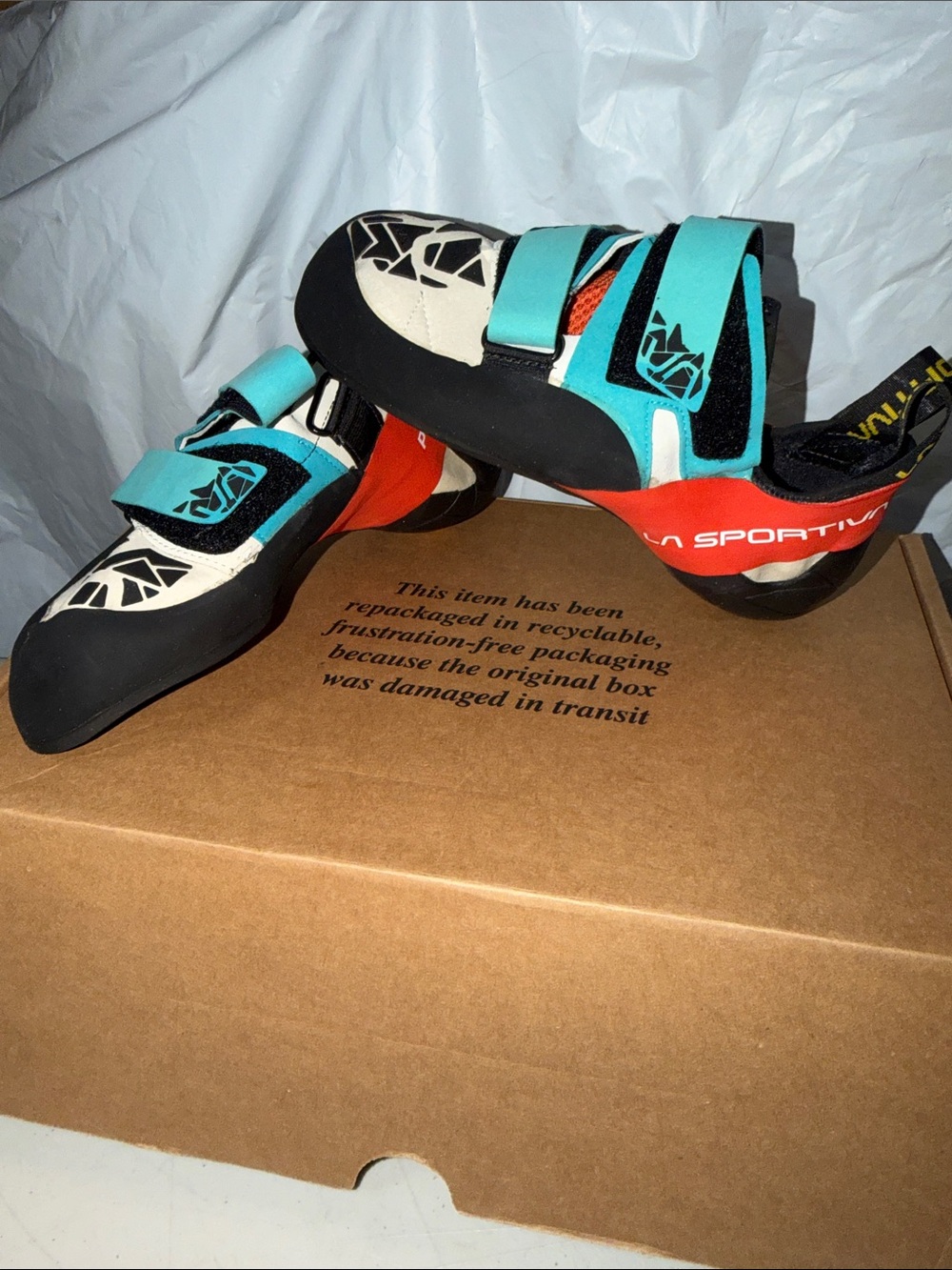 La Sportiva Otaki Climbing Otaki Blue Flame Mens Size 8 Slip On Sneakers Black